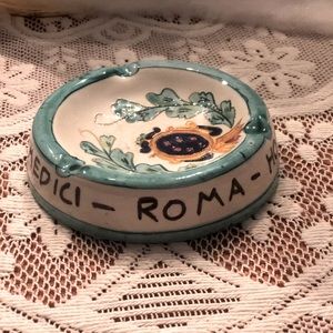 Handcrafted Italian vintage ceramic ash tray.